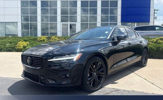 2024 Volvo S60 Plus Black Edition