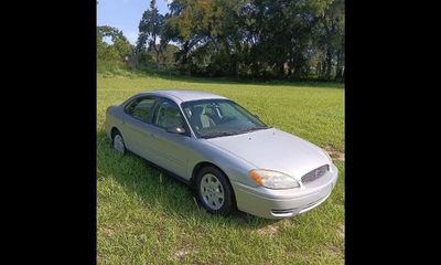 2006 Ford Taurus SE