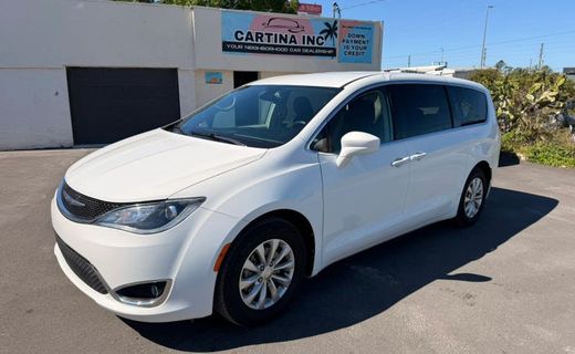 2019 Chrysler Pacifica Touring Plus