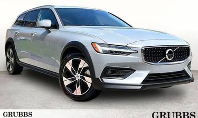 2024 Volvo V60CC Plus