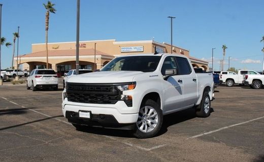 2022 Chevrolet Silverado Custom