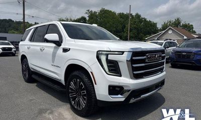 2025 GMC Yukon Elevation