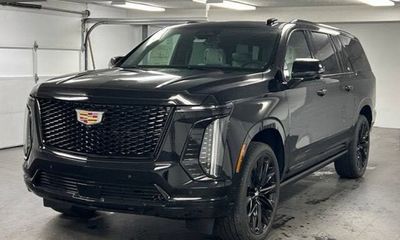 2026 Cadillac Escalade ESV Platinum Sport