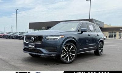 2020 Volvo XC90 Momentum