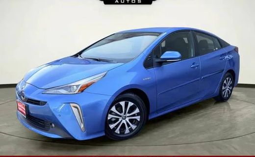 2022 Toyota Prius LE