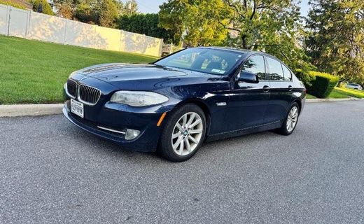 2011 BMW 528I I