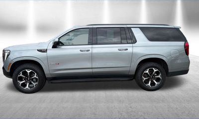2025 GMC Yukon XL AT4