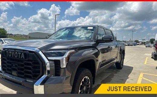 2022 Toyota Tundra SR5