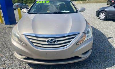 2011 Hyundai Sonata Middle LOW Level