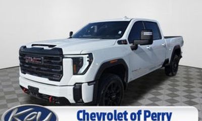2025 GMC Sierra HD AT4