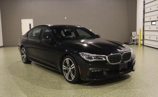 2019 BMW 750I