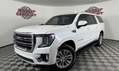 2023 GMC Yukon XL SLT