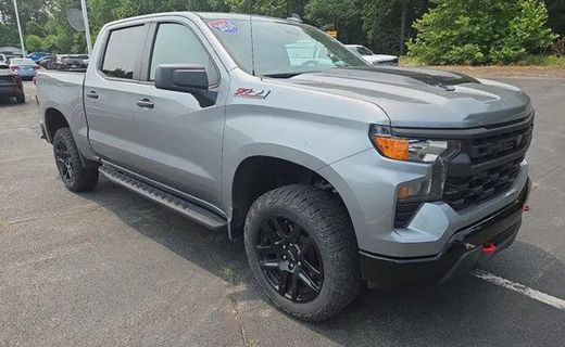 2024 Chevrolet Silverado Trail Boss Custom