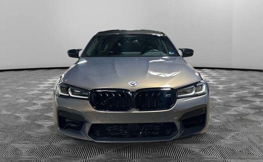 2023 BMW M5