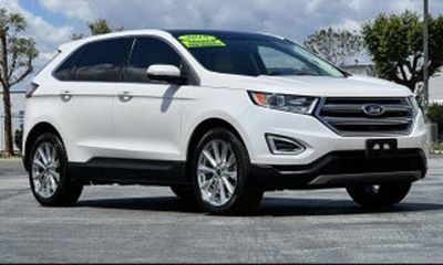 2020 Ford Edge SE