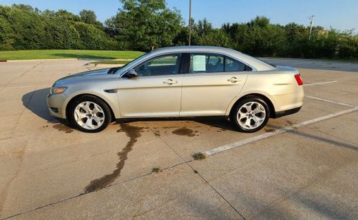 2010 Ford Taurus SEL