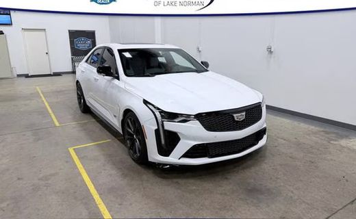 2023 Cadillac CT4