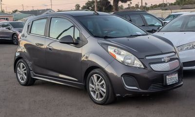 2014 Chevrolet Spark EV 2LT