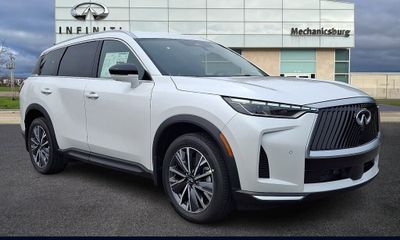 2027 Infiniti QX60 Luxe