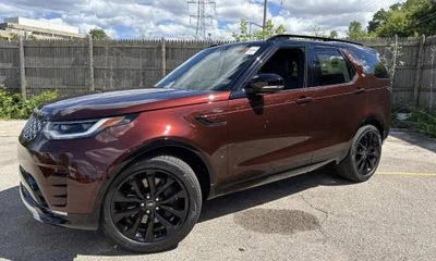 2026 Land Rover Discovery Limited Edition Tempest