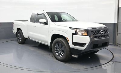2025 Nissan Frontier S
