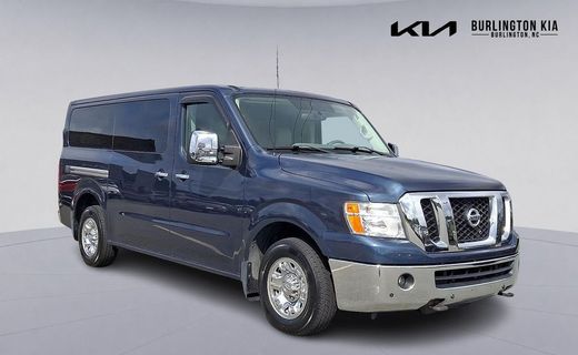2017 Nissan NV V8 SL