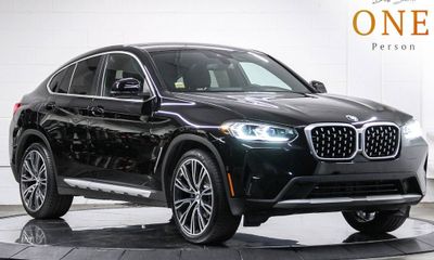 2023 BMW X4 xDrive30i