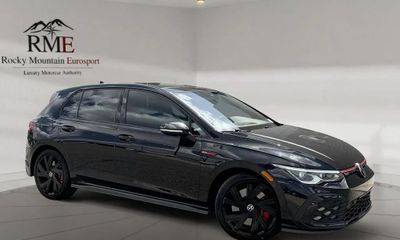 2022 Volkswagen Golf GTI SE W Leather