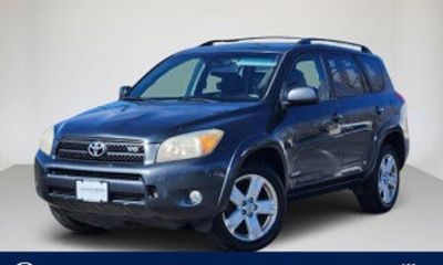 2007 Toyota RAV4 Standard With Third