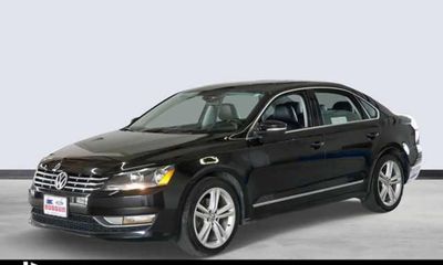 2015 Volkswagen Passat SEL