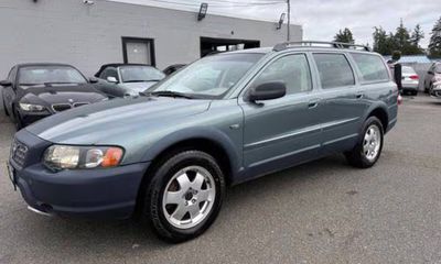 2003 Volvo V70 Base