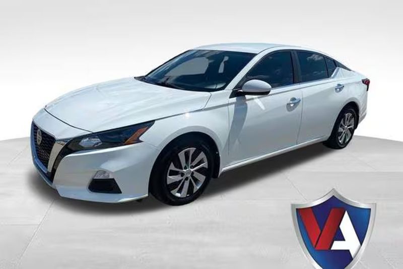 2022 Nissan Altima — a typically priced live listing