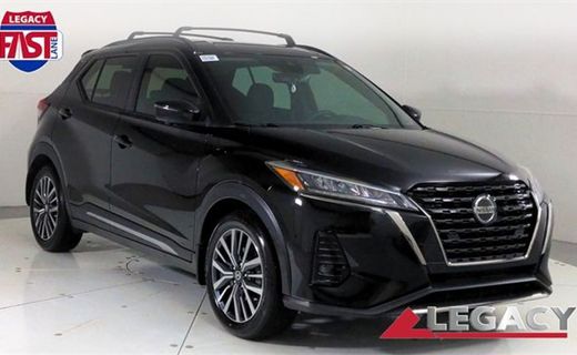 2021 Nissan Kicks SR