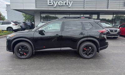 2026 Nissan Rogue SV