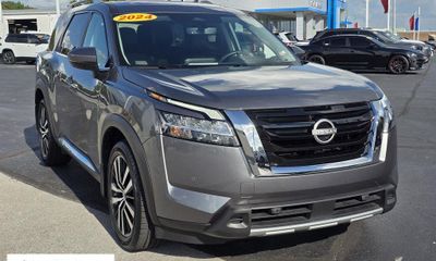 2024 Nissan Pathfinder Platinum