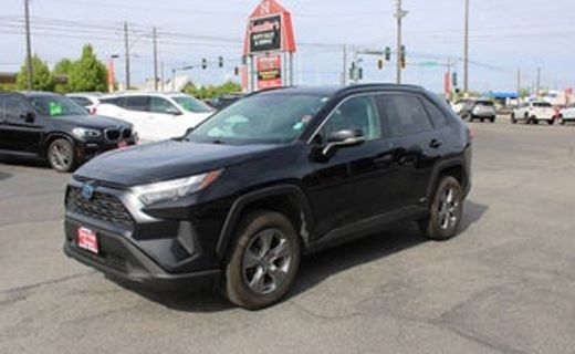 2022 Toyota RAV4 LE