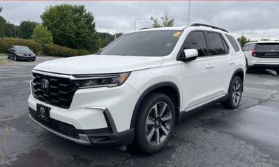 2023 Honda Pilot Elite