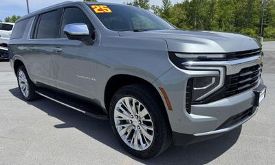 2025 Chevrolet Suburban LS