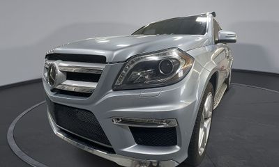 2015 Mercedes-Benz GL-Class GL550 4MATIC