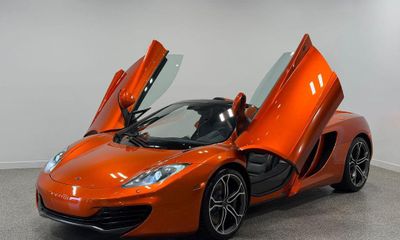 2013 McLaren MP4-12C Spider