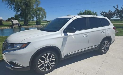 2018 Mitsubishi Outlander ES