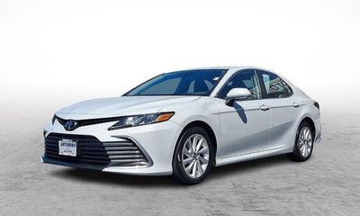 2022 Toyota Camry LE