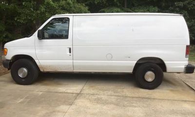 2003 Ford E-250 E250 VAN