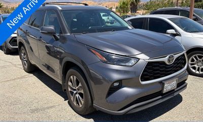 2024 Toyota Highlander XLE