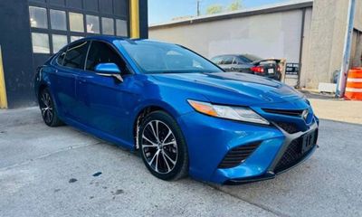 2018 Toyota Camry L LE SE