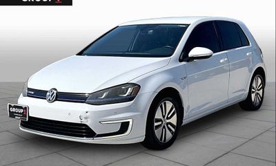 2015 Volkswagen E-Golf SEL Premium