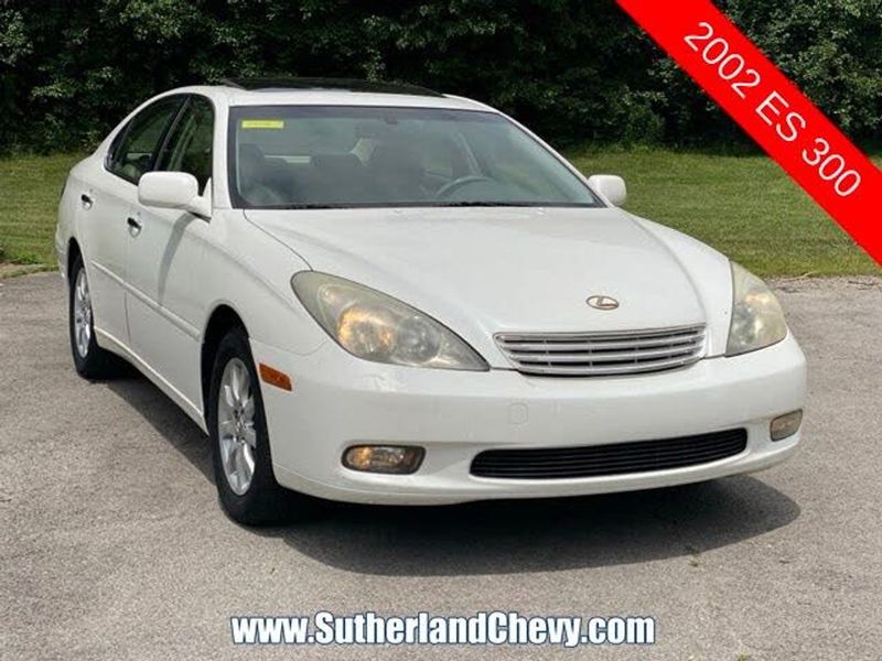 2002 Lexus ES — a typically priced live listing