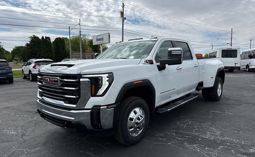 2026 GMC Sierra HD SLT