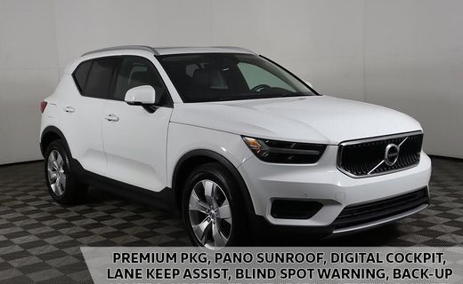 2020 Volvo XC40 Momentum