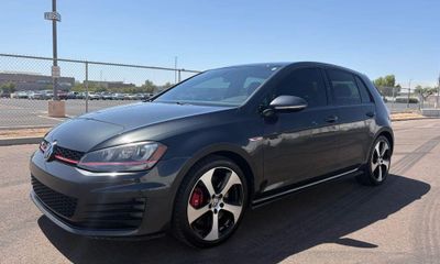2016 Volkswagen Golf GTI 2 0T Base